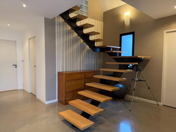 Belle Contemporaine avec une vue superbe