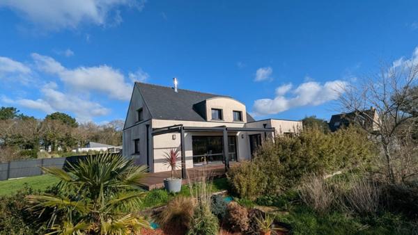 Belle Contemporaine avec une vue superbe