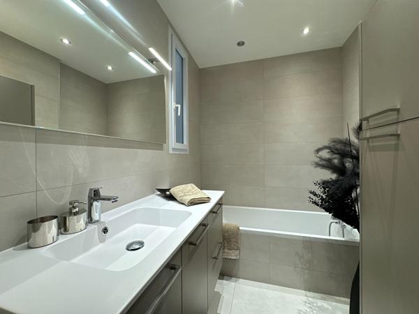 Lons-le-Saunier Appartement d'exception 154 m² / 4 chambres / Garage, parking, cave et grenier