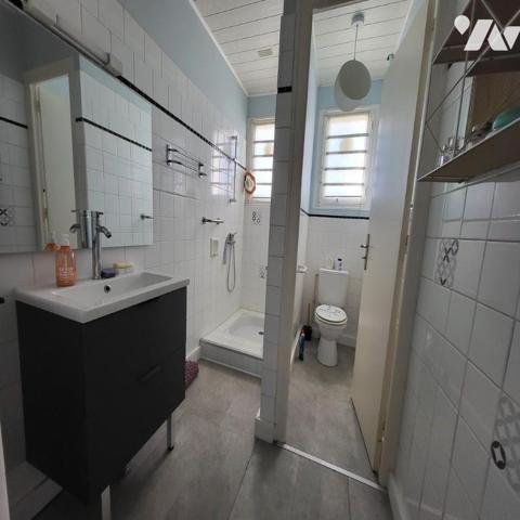 Maison d'habitation à vendre dans le centre de Châteauneuf du Faou, Finistère 29