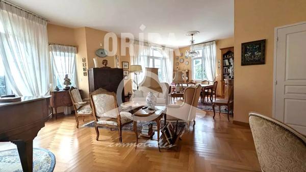 APPARTEMENT 140 m²  LA BAULE LES PINS