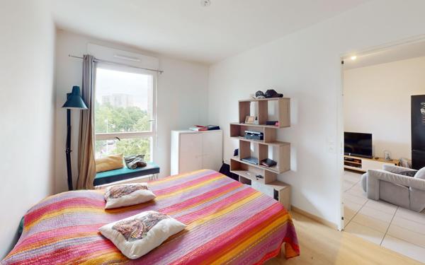 Appartement à vendre    2 pièces • 45 m2 Vénissieux