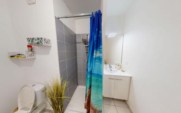 Appartement à vendre    2 pièces • 45 m2 Vénissieux