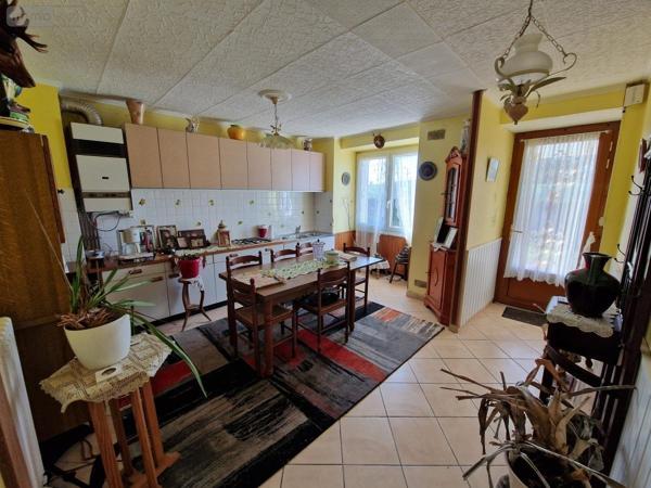 Maison à vendre à Elven dans le Morbihan (56250), ref : 56050-695