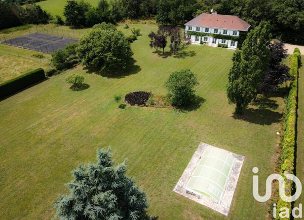Domaine 9 pièces de 248 m² à Chemillé-en-Anjou (49120)