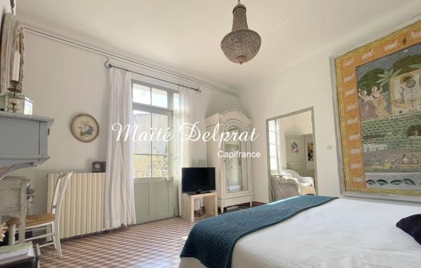 CAROMB (84) COEUR DE VILLAGE TYPIQUE - Maison à vendre 9 pièces - 260M2 - JARDIN INTIME AMENAGE