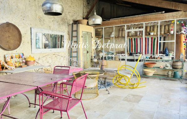 CAROMB (84) COEUR DE VILLAGE TYPIQUE - Maison à vendre 9 pièces - 260M2 - JARDIN INTIME AMENAGE