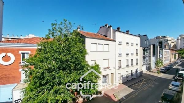 A vendre Montreuil-Studio 9,70 m2-2ème et dernier étage-5 mn à pied métro L9 Croix de Chavaux-12 mn RERA Vincennes