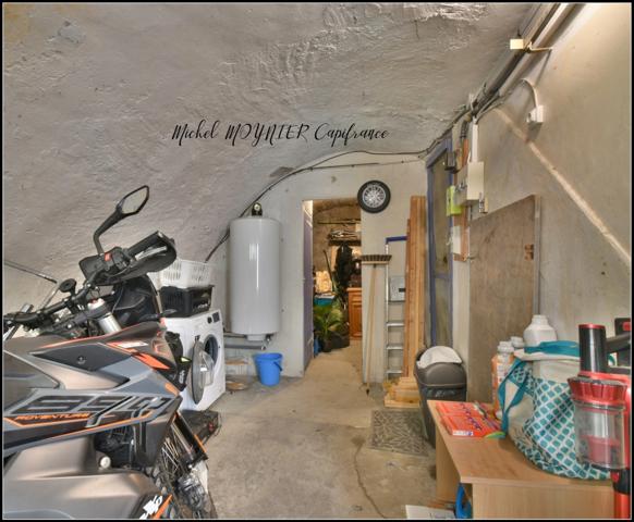 Maison de village dans VEYNES (05)