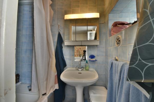 Maison de village dans VEYNES (05)