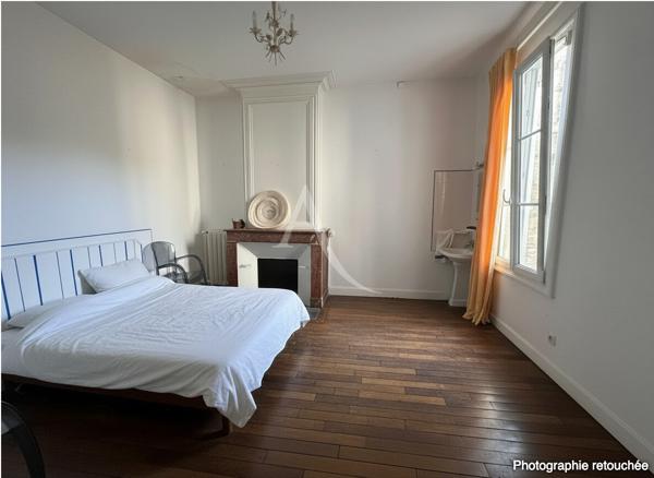 SAINTES Rive Gauche - Emplacement n°1, au pied du centre-ville !
