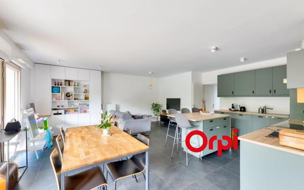Appartement à vendre    4 pièces • 94,53 m2 Villeurbanne