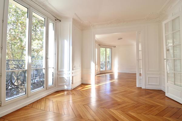 Appartement 102 m2 Loué nu - Paris 14 - 5 pièces 102.01 m2