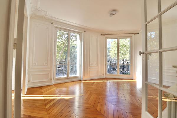 Appartement 102 m2 Loué nu - Paris 14 - 5 pièces 102.01 m2