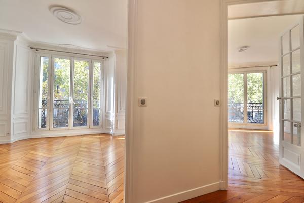Appartement 102 m2 Loué nu - Paris 14 - 5 pièces 102.01 m2