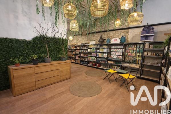 Cadeaux, Fleurs​ à vendre 91 m² Nîmes