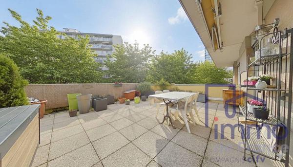 Appartement avec grande terrasse