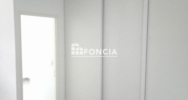 Location Appartement 2 pièces 42.02 m² - Saint-martin-d'hères 38400