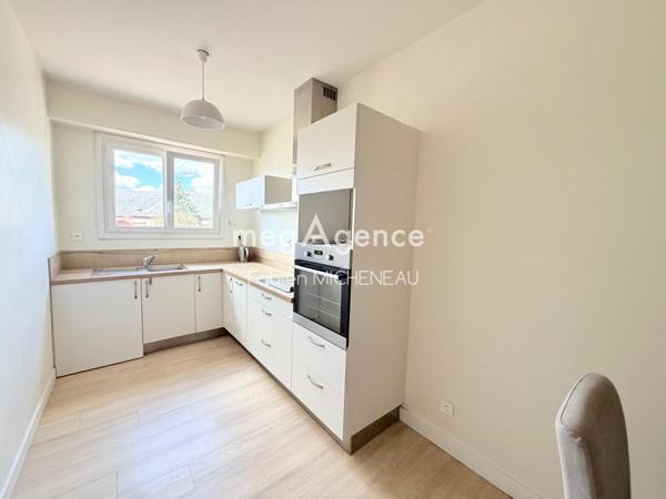 Appartement à CHOLET, 49300 - 5 pièces 115m²