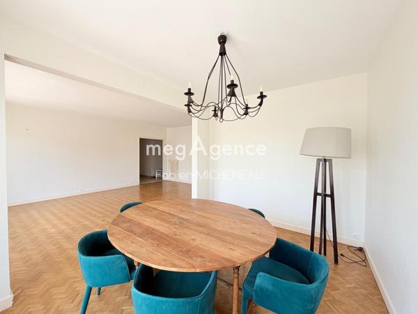 Appartement à CHOLET, 49300 - 5 pièces 115m²