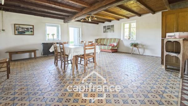Longère 7 pièces sur terrain de 6841 m² à vendre proche de CHALON SAONE(71)