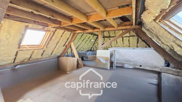 Longère 7 pièces sur terrain de 6841 m² à vendre proche de CHALON SAONE(71)