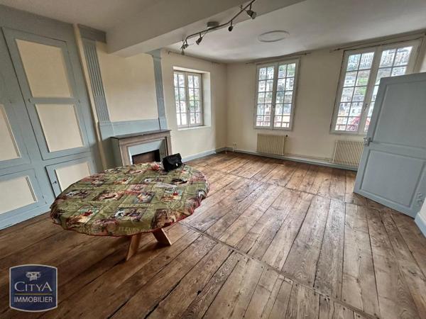 Appartement à louer 2 pièces 79m² Tulle (19000)