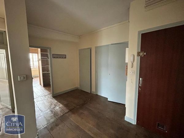 Appartement à louer 2 pièces 79m² Tulle (19000)