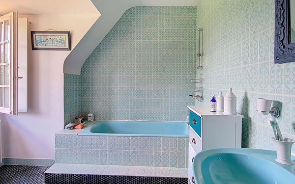 Maison à vendre    6 pièces •  Jurançon