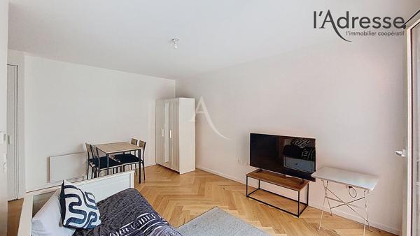PUTEAUX/COURS VOLTAIRE Studio 31m² avec terrasse et jardin 7m²