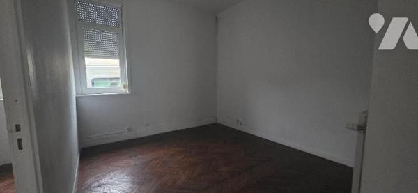 Immeuble de rapport comprenant 3 appartements à vendre à Quiévrechain (59920)

Cet immeuble p...