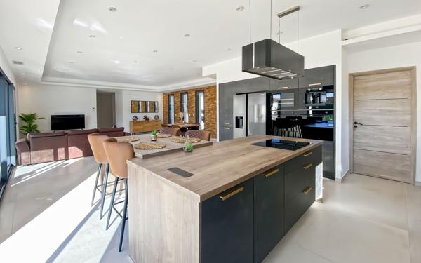 Maison à vendre    5 pièces •  Montauban