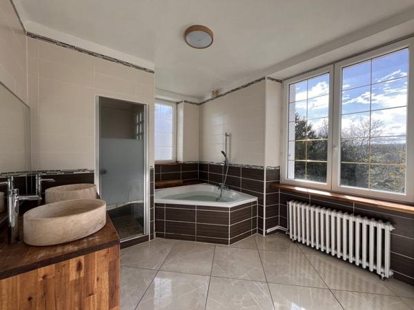 Maison à vendre |  Châteaulin |  7 pièces | 132 m²