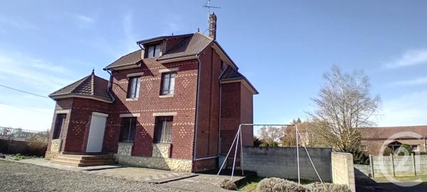 Maison à vendre  10 pièces - 216,80 m2 VILLERS CARBONNEL - 80