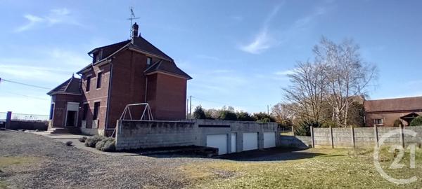 Maison à vendre  10 pièces - 216,80 m2 VILLERS CARBONNEL - 80