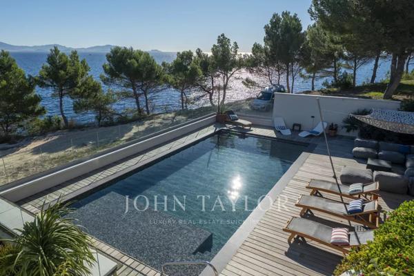 Villa contemporaine en front de mer à Carry-le-Rouet