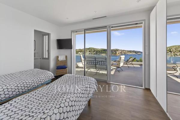 Villa contemporaine en front de mer à Carry-le-Rouet