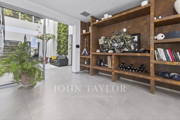 Villa contemporaine en front de mer à Carry-le-Rouet
