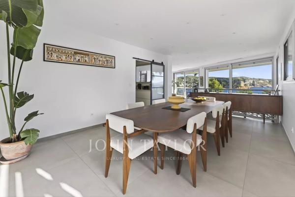 Villa contemporaine en front de mer à Carry-le-Rouet