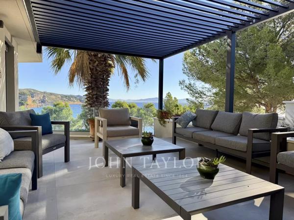 Villa contemporaine en front de mer à Carry-le-Rouet