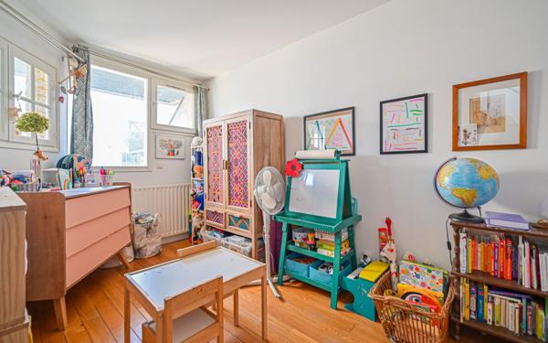 Appartement à vendre    4 pièces • 72,70 m2 Ivry-sur-Seine