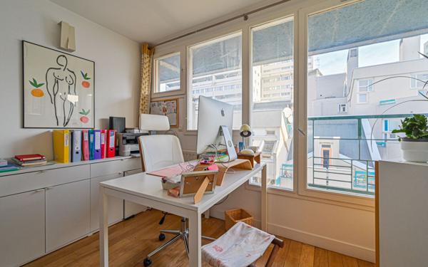 Appartement à vendre    4 pièces • 72,70 m2 Ivry-sur-Seine