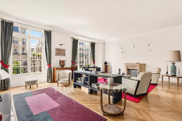 Jardin du Luxembourg – Bel appartement familial et de réception