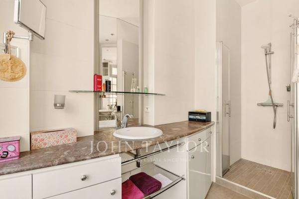 Jardin du Luxembourg – Bel appartement familial et de réception