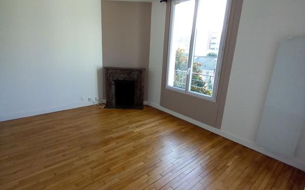 Appartement à louer    2 pièces •  Clamart