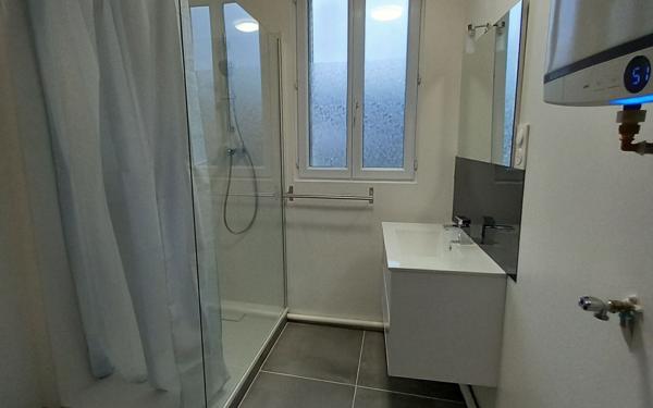 Appartement à louer    2 pièces •  Clamart