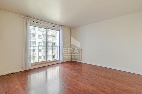 Quartier  Bel Air - Grand studio  32 m2  avec parking et cave