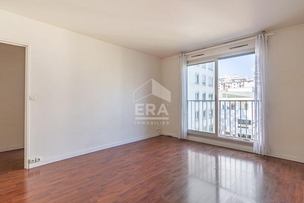 Quartier  Bel Air - Grand studio  32 m2  avec parking et cave