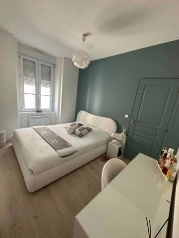 Immeuble à vendre PLESSE (44)