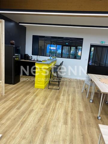 A Louer local commercial de 244 m2 sur Plescop